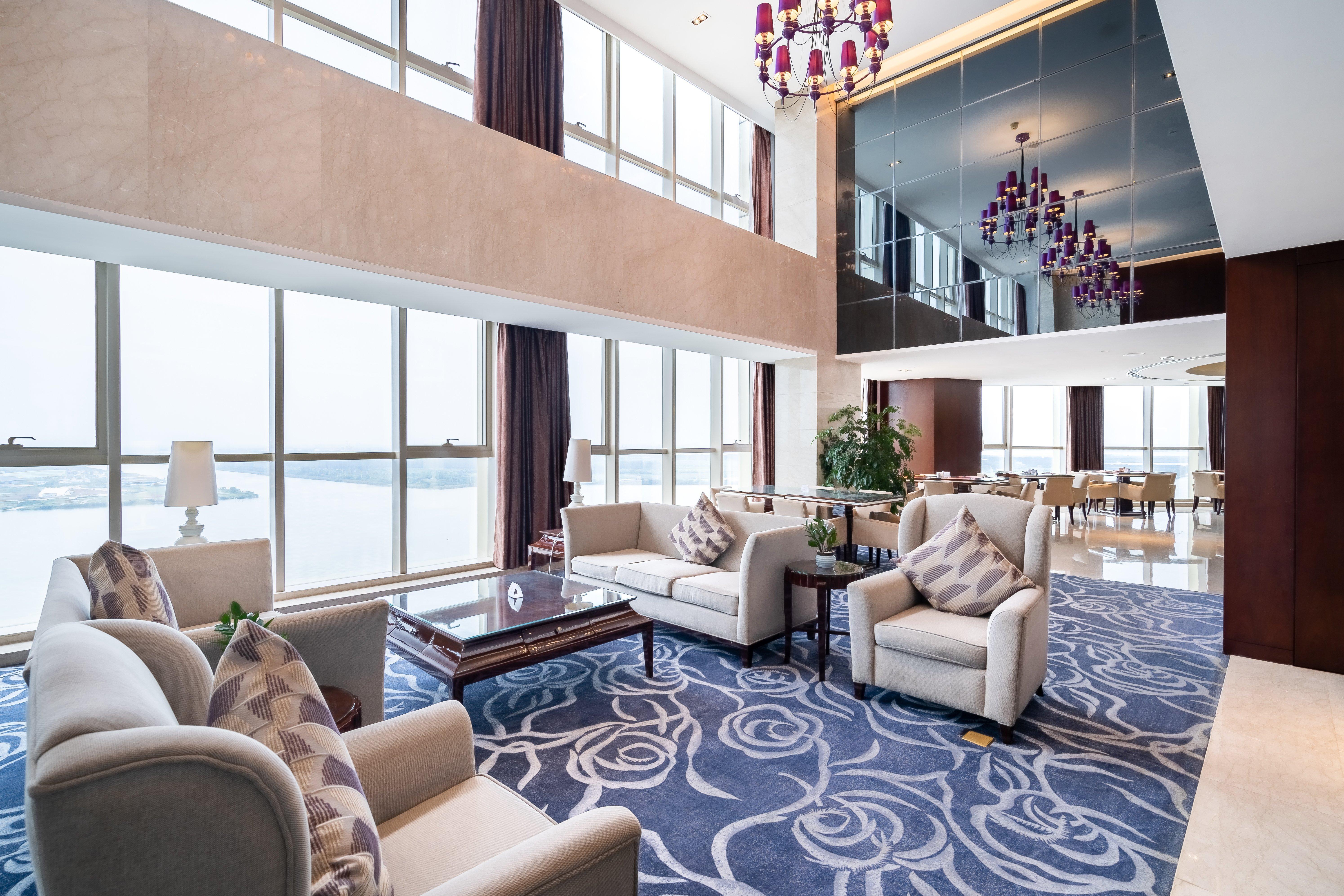 Crowne Plaza Zhenjiang By Ihg Hotel Екстериор снимка