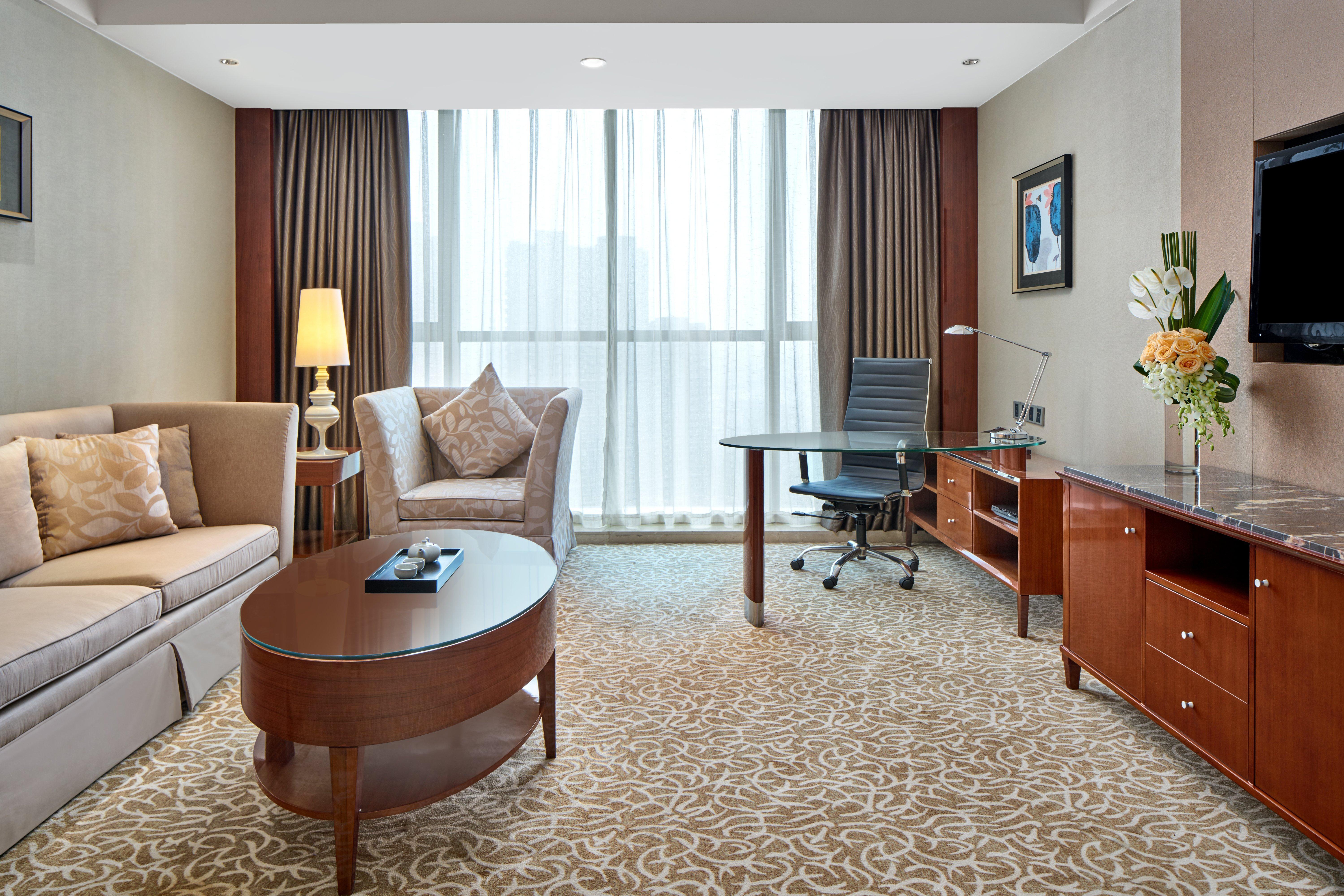 Crowne Plaza Zhenjiang By Ihg Hotel Екстериор снимка