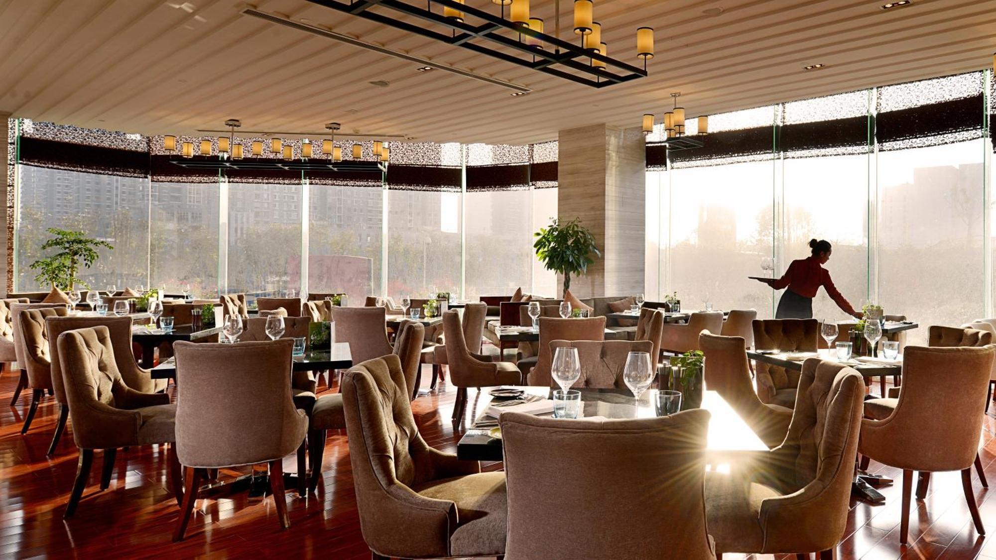 Crowne Plaza Zhenjiang By Ihg Hotel Екстериор снимка