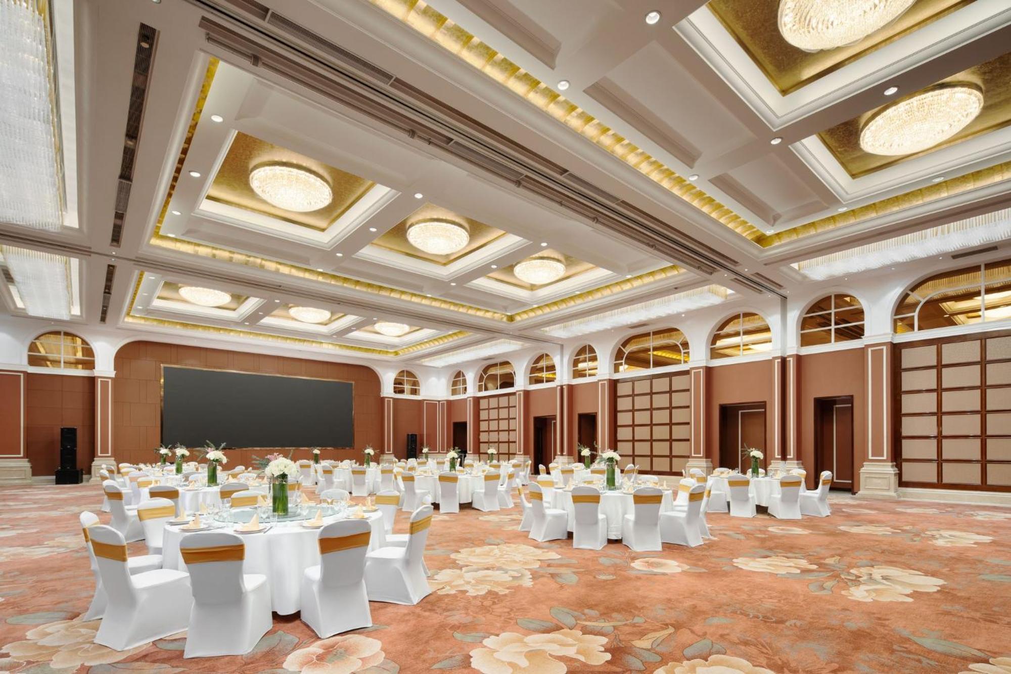 Crowne Plaza Zhenjiang By Ihg Hotel Екстериор снимка